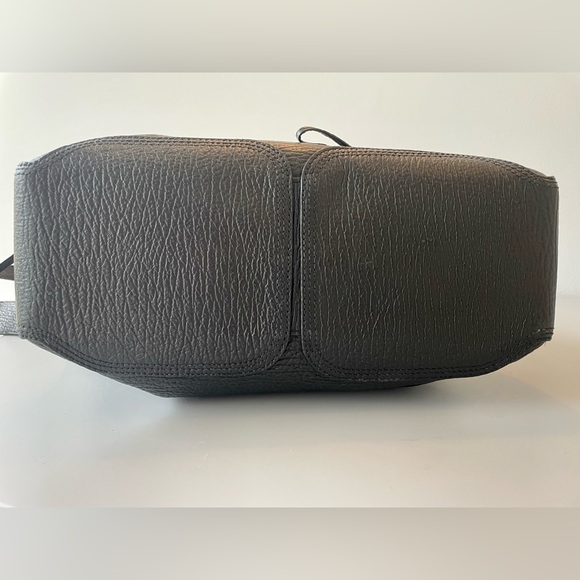 Phillip Lim 3.1 Pashli Medium Satchel in Black Peeble Leather. - Picture 4 of 7